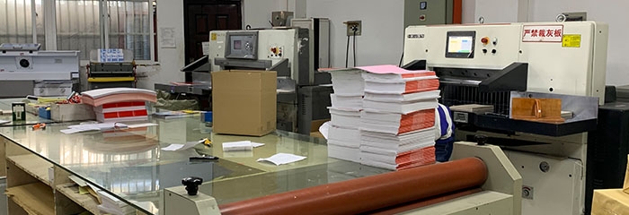 畫冊印刷廠：企業(yè)畫冊印刷與產(chǎn)品畫冊印刷有區(qū)別嗎？(圖1)